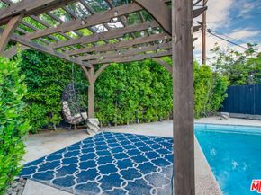 5518 Carpenter Avenue, Valley Village CA 91607