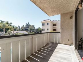 19029 Nordhoff Street 205, Northridge CA 91324