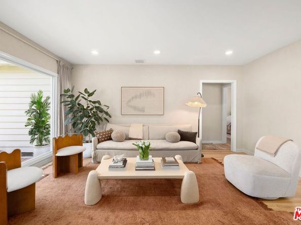 14640 Tustin Street, Sherman Oaks CA 91403