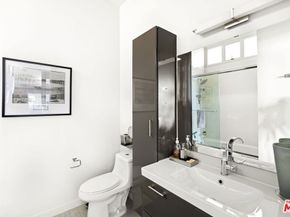 1513 9th Street 3, Santa Monica CA 90401