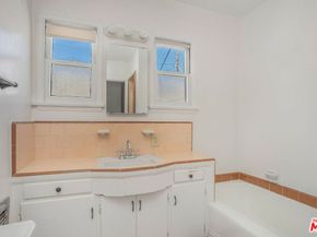 4259 Cahuenga Boulevard, Toluca Lake CA 91602