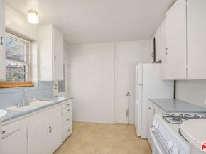 4259 Cahuenga Boulevard, Toluca Lake CA 91602