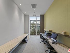 889 Francisco Street 1508, Los Angeles CA 90017