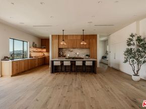 22328 S Summit Ridge Circle, Chatsworth CA 91311