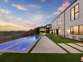 22328 S Summit Ridge Circle, Chatsworth CA 91311