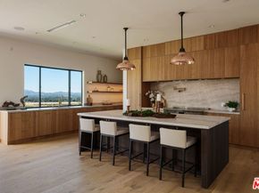 22328 S Summit Ridge Circle, Chatsworth CA 91311