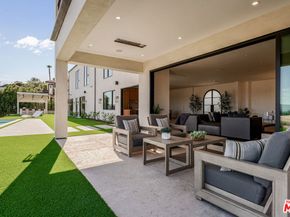 22328 S Summit Ridge Circle, Chatsworth CA 91311