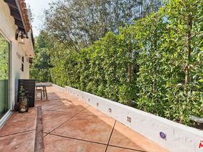 3447 Primera Avenue, Los Angeles CA 90068
