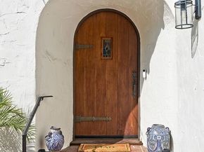 3447 Primera Avenue, Los Angeles CA 90068