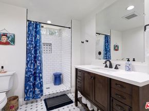 3447 Primera Avenue, Los Angeles CA 90068
