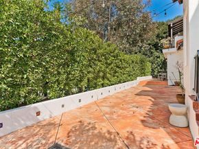3447 Primera Avenue, Los Angeles CA 90068