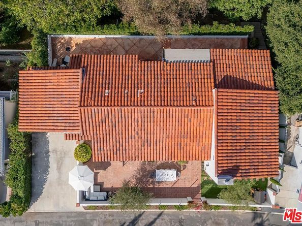 3447 Primera Avenue, Los Angeles CA 90068