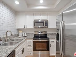 5334 Lindley Avenue 340, Encino CA 91316