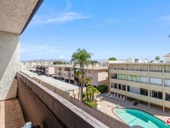 5334 Lindley Avenue 340, Encino CA 91316