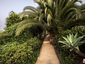 28823 Cliffside Drive, Malibu CA 90265