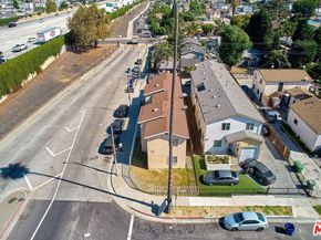 353 W 77th Street, Los Angeles CA 90003