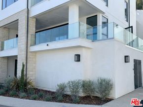 17328 Tramonto Drive 206, Pacific Palisades CA 90272
