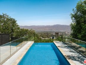 7825 Torreyson Drive, Los Angeles CA 90046