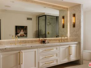 7825 Torreyson Drive, Los Angeles CA 90046