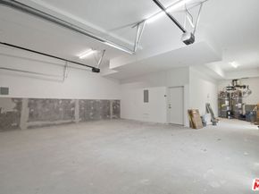 2523 S Orange Drive, Los Angeles CA 90016