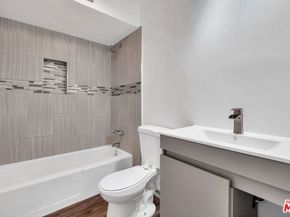 6425 Green Valley Circle 102, Culver City CA 90230