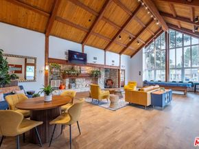 6425 Green Valley Circle 102, Culver City CA 90230