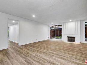 6425 Green Valley Circle 102, Culver City CA 90230