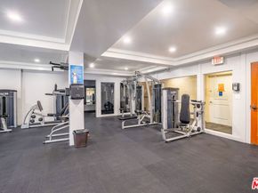 6425 Green Valley Circle 102, Culver City CA 90230