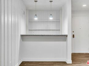 6425 Green Valley Circle 102, Culver City CA 90230