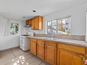 1121 S Serrano Avenue, Los Angeles CA 90006