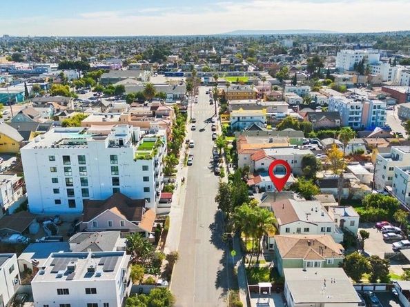 1121 S Serrano Avenue, Los Angeles CA 90006