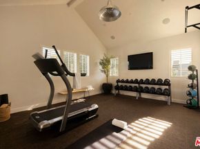 1319 Amalfi Drive, Pacific Palisades CA 90272