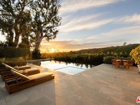 1319 Amalfi Drive, Pacific Palisades CA 90272