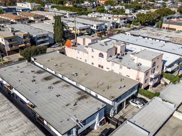 3126 S Canfield Avenue, Los Angeles CA 90034