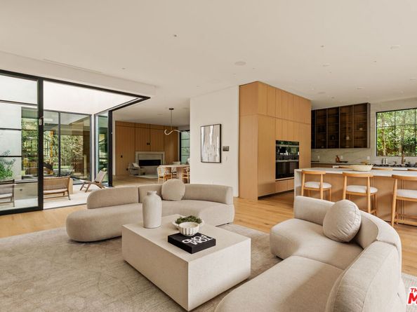 11937 Addison Street, Valley Village CA 91607