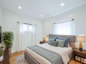 6110 N De Longpre Avenue, Los Angeles CA 90028