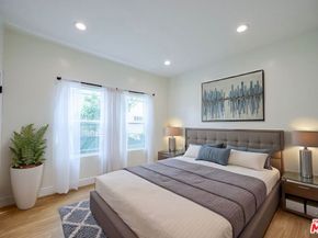 6110 N De Longpre Avenue, Los Angeles CA 90028