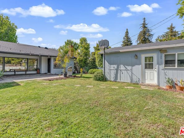 6626 Burnet Avenue, Van Nuys CA 91405