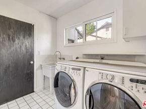 6626 Burnet Avenue, Van Nuys CA 91405