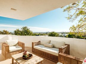 905 Berkeley Street, Santa Monica CA 90403