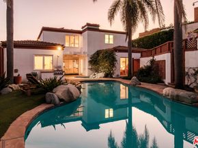 905 Berkeley Street, Santa Monica CA 90403