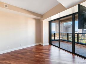 100 Harbor Dr 2104, San Diego CA 92101