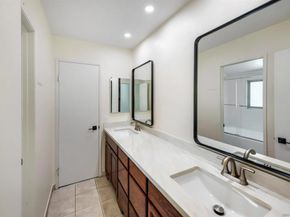 5687 Menorca Dr, San Diego CA 92124