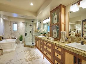 187 Cherry Ave, Carlsbad CA 92008