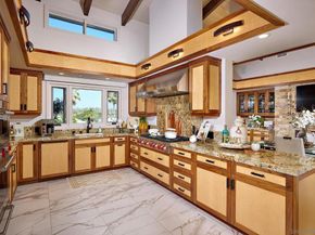 187 Cherry Ave, Carlsbad CA 92008