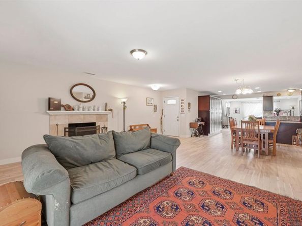 15377 Andorra Way, San Diego CA 92129
