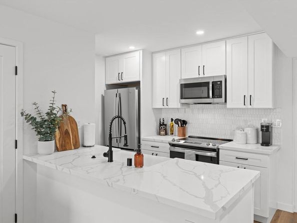 6111 Rancho Mission Rd 313, San Diego CA 92108