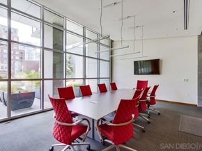 800 The Mark Ln 2801, San Diego CA 92101