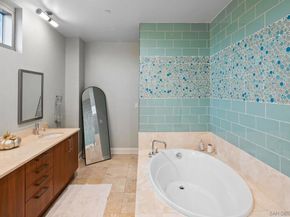 800 The Mark Ln 2801, San Diego CA 92101