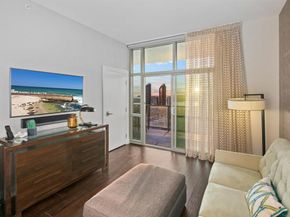 800 The Mark Ln 2801, San Diego CA 92101